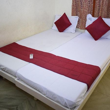 Pms Guest House 퐁디셰리 외부 사진
