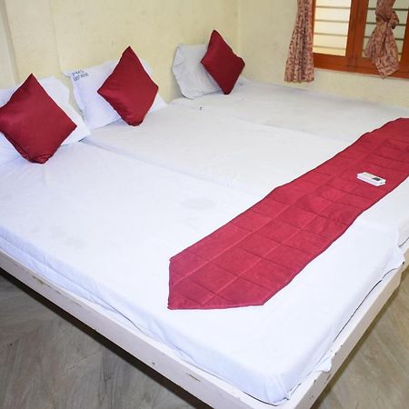 Pms Guest House 퐁디셰리 외부 사진
