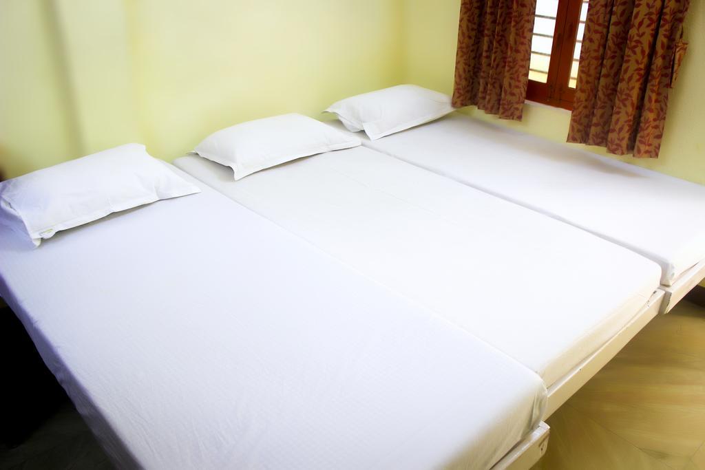 Pms Guest House 퐁디셰리 외부 사진