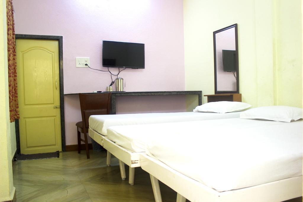 Pms Guest House 퐁디셰리 외부 사진